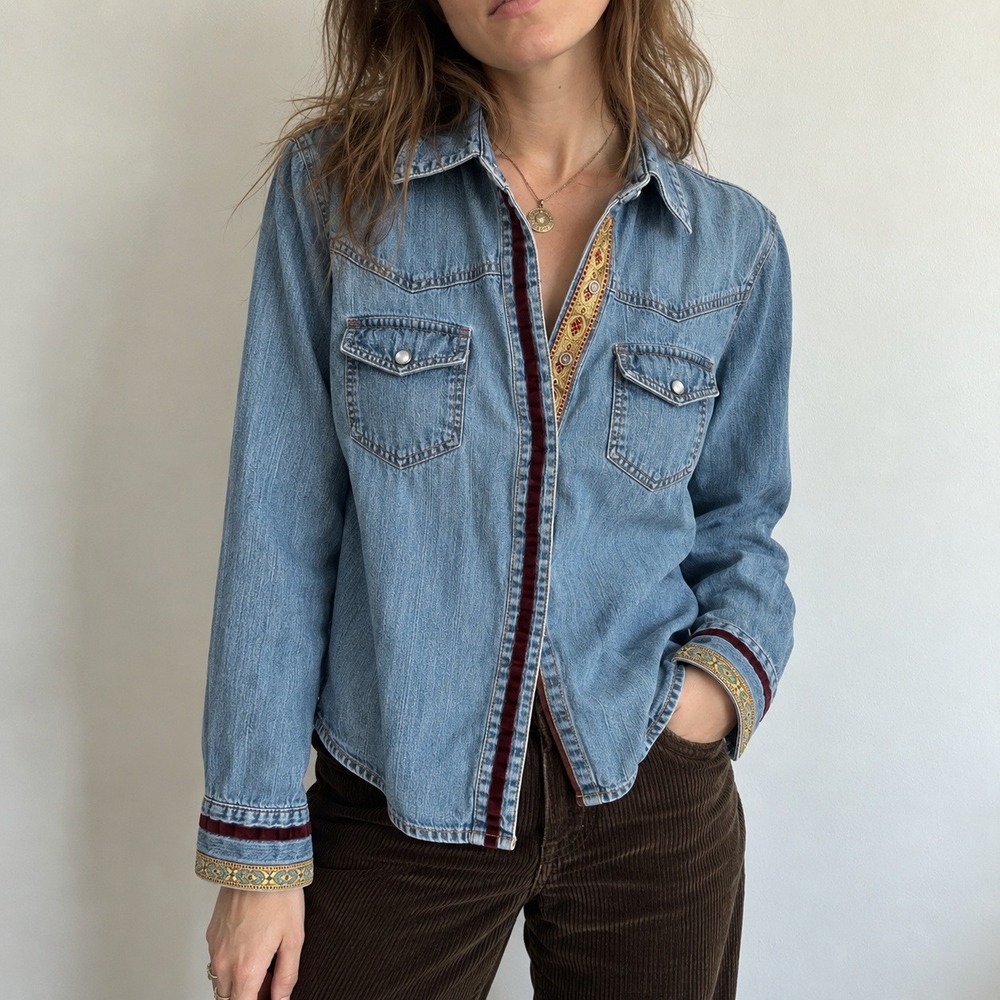 Vintage 90s Denim Shirt Women Large Embroidered Trim Boho Grannycore Western